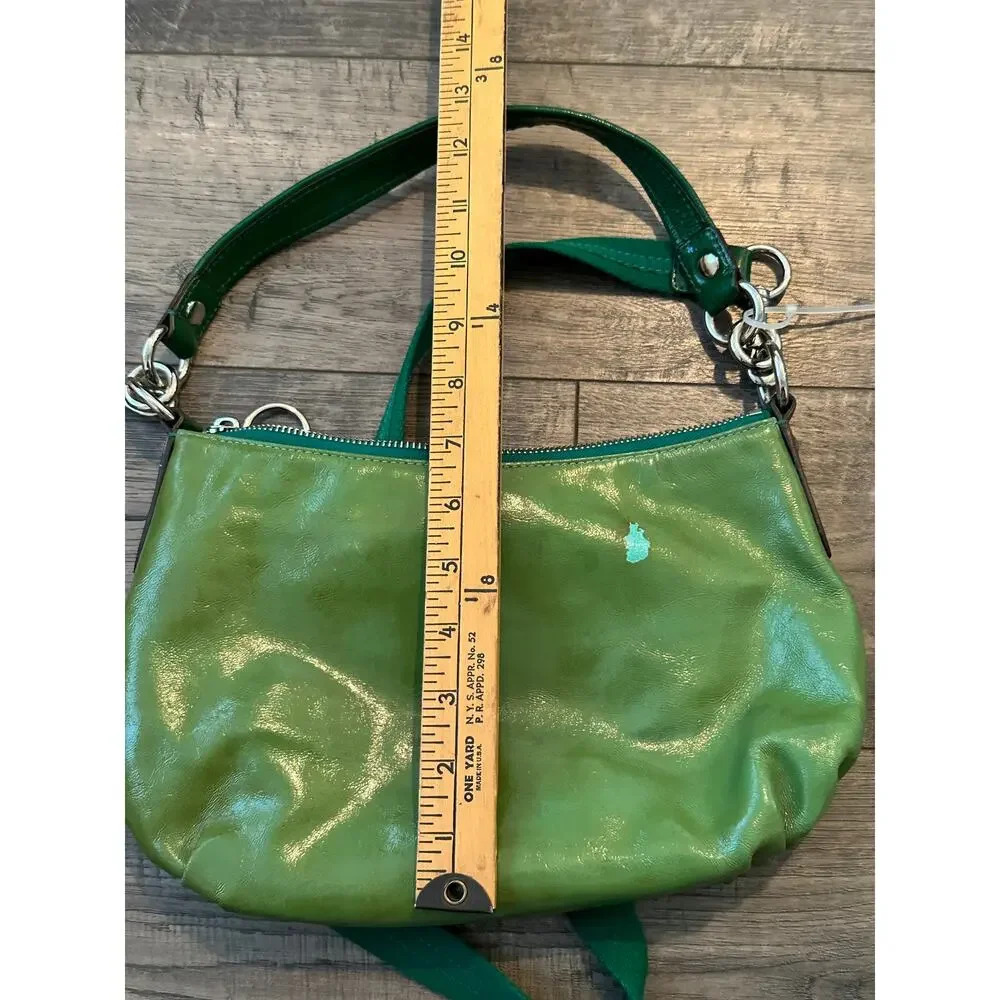 Vintage Coach Green Patent Leather Pat Groovy Shoulder Bag - Picture 11 of 11
